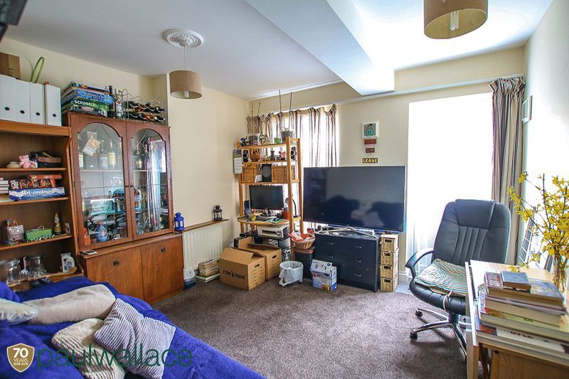 Property photo 2 of 4 Lounge