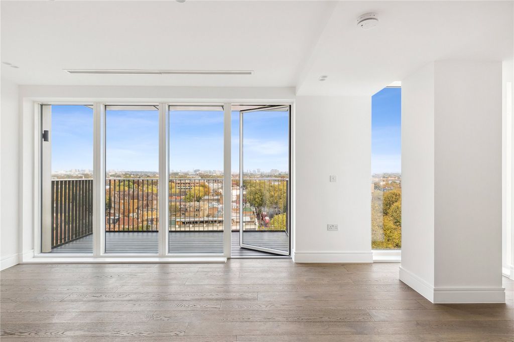 Property photo 2 of 18 Picture No. 02