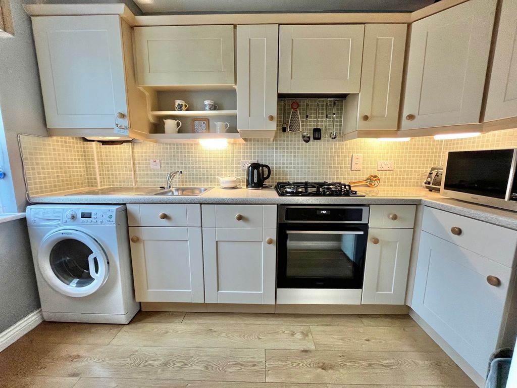 Property photo 3 of 19