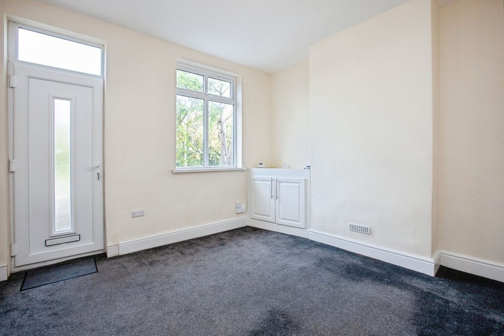 Property photo 2 of 17 Pbox-Img.Jpg