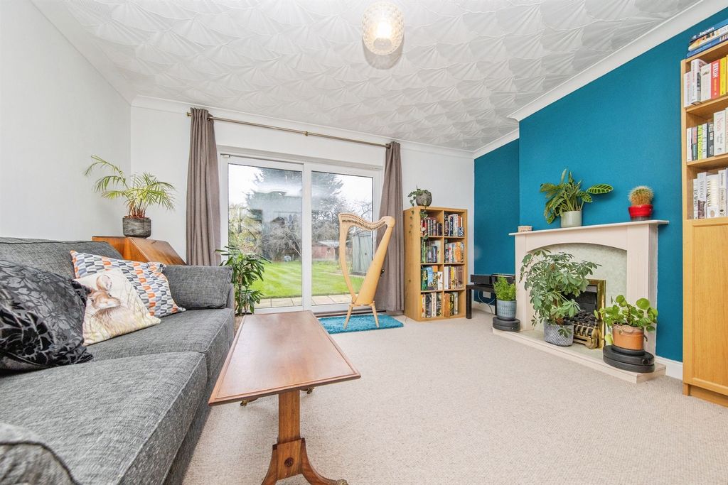 Property photo 3 of 17