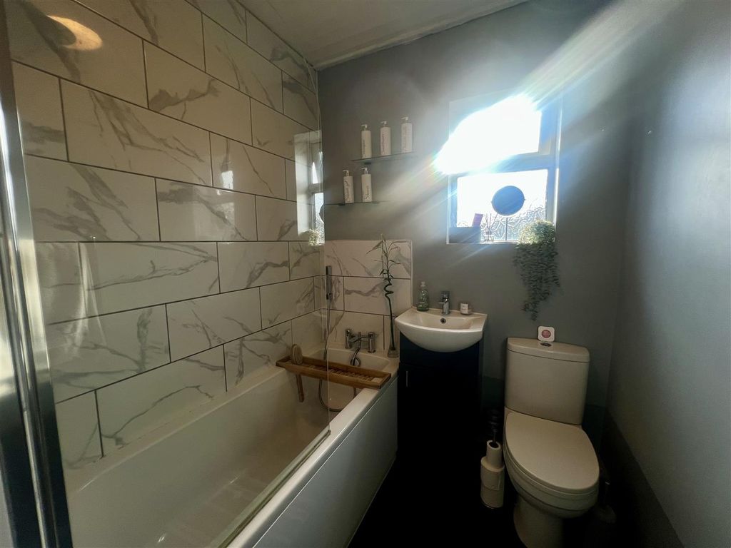 Property photo 2 of 8 Img_1484.Jpeg