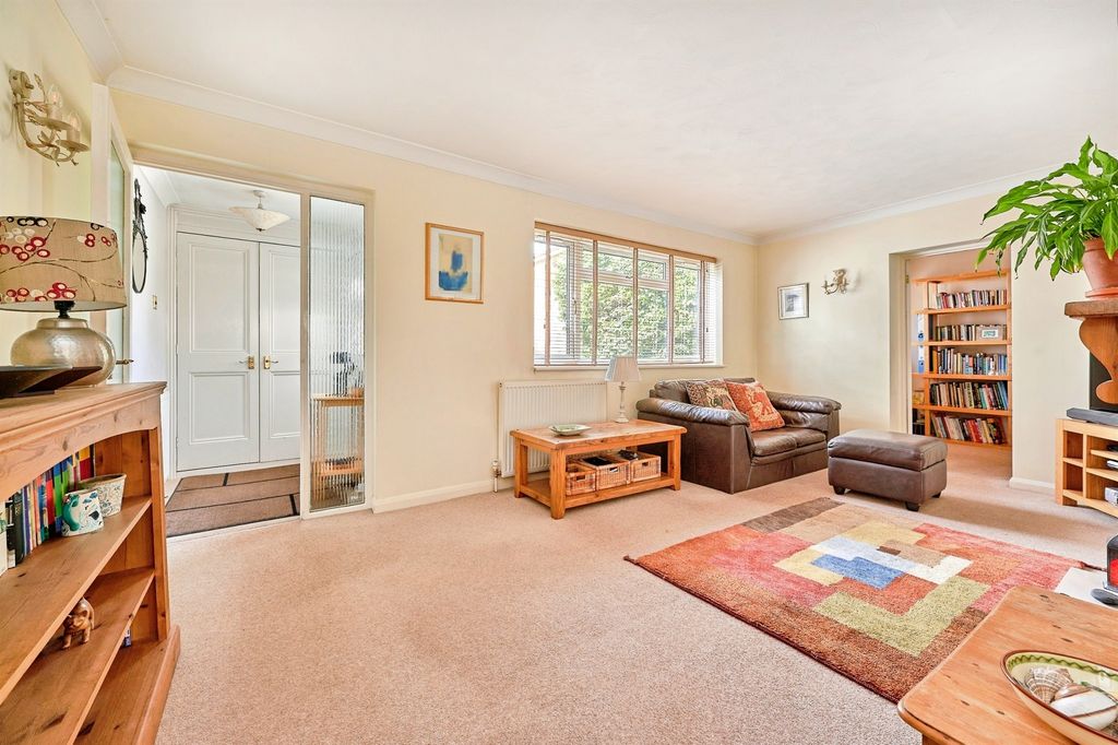 Property photo 3 of 21
