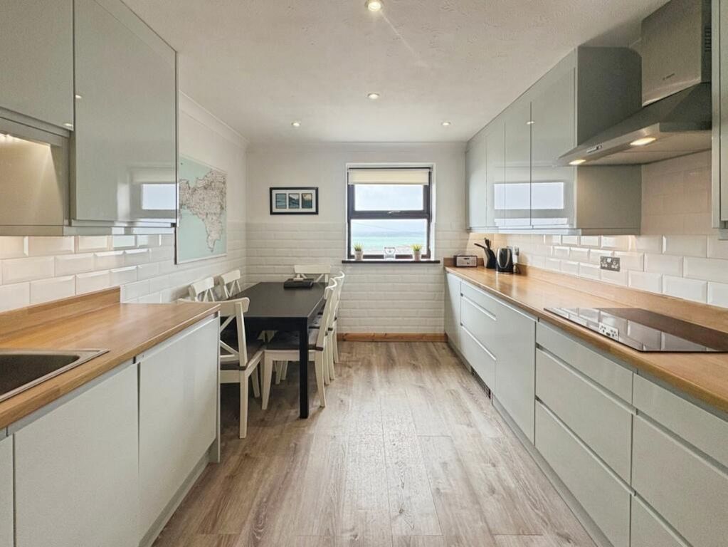 Property photo 3 of 22 4849742