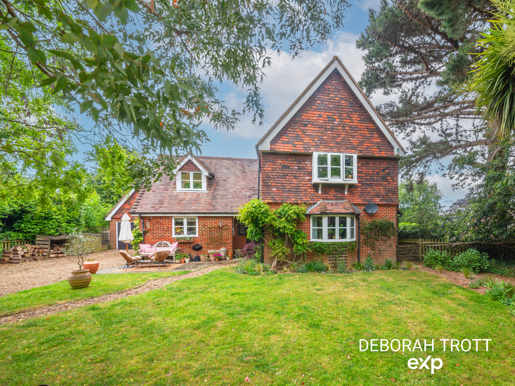 Property photo 2 of 44