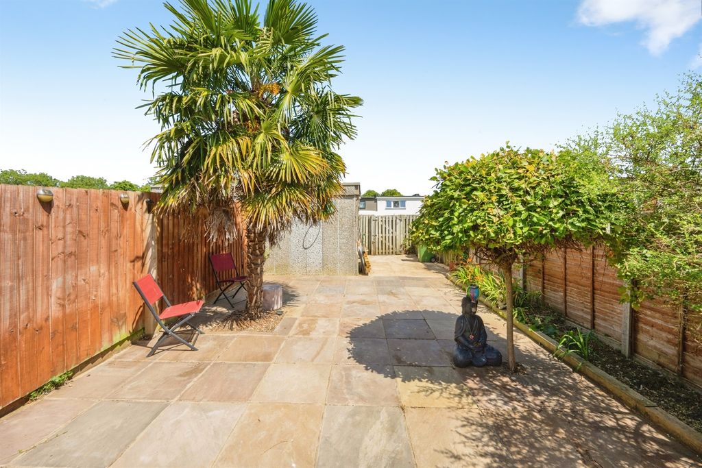 Property photo 3 of 16