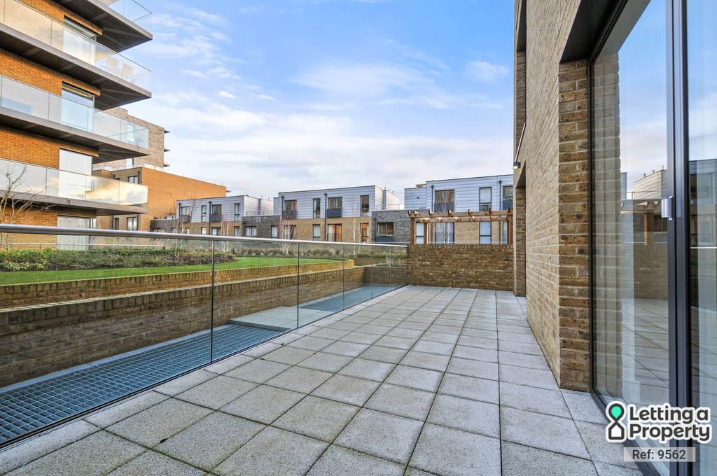 Property photo 3 of 9