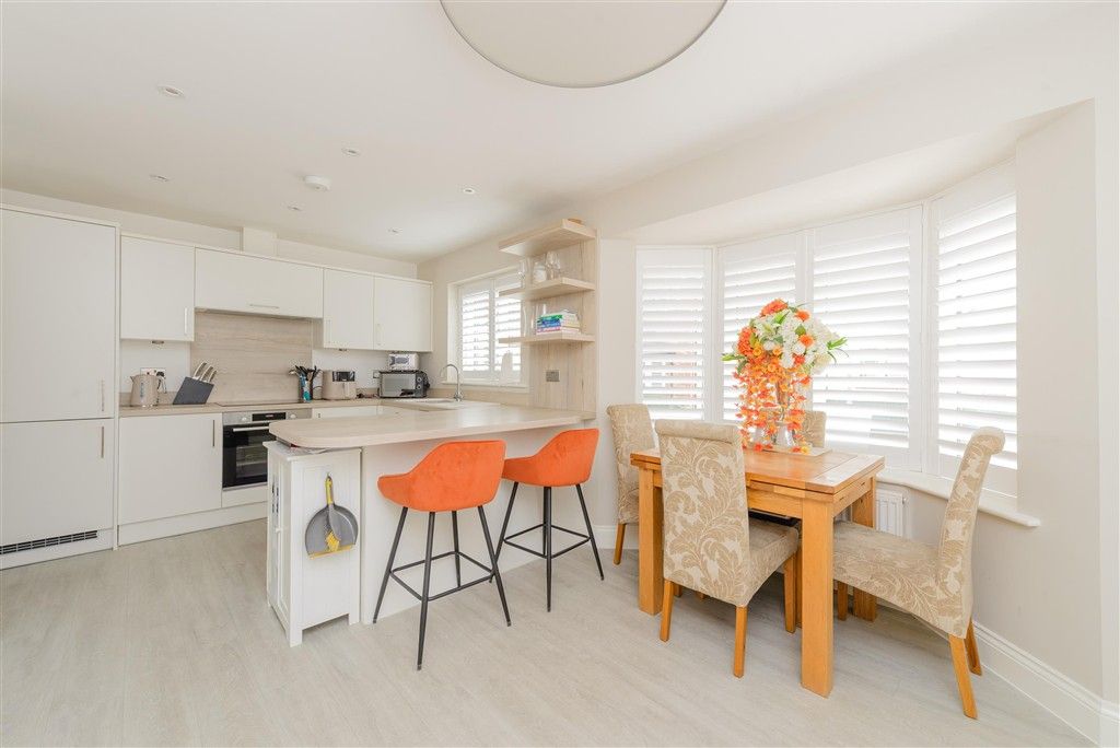 Property photo 3 of 11 Kitchen/Diner