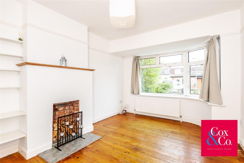 Property photo 2 of 17 81O_0454.Jpg