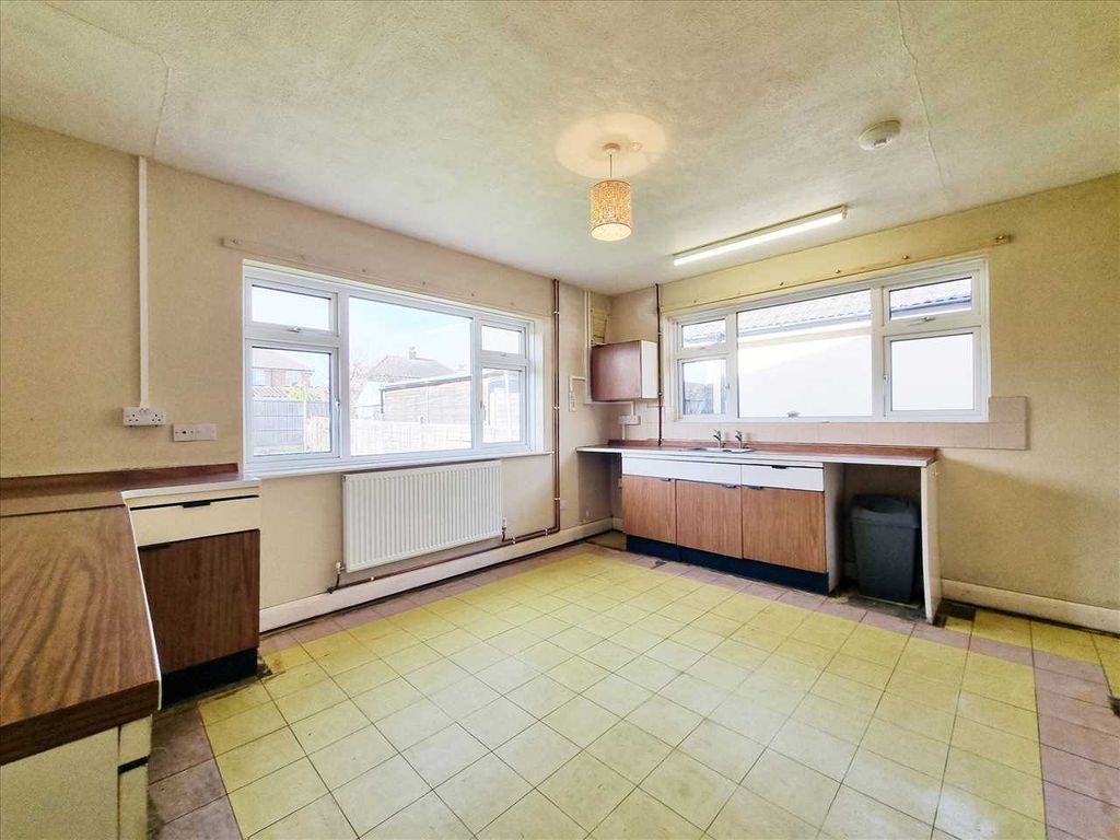 Property photo 3 of 8 Dining Kitchen: