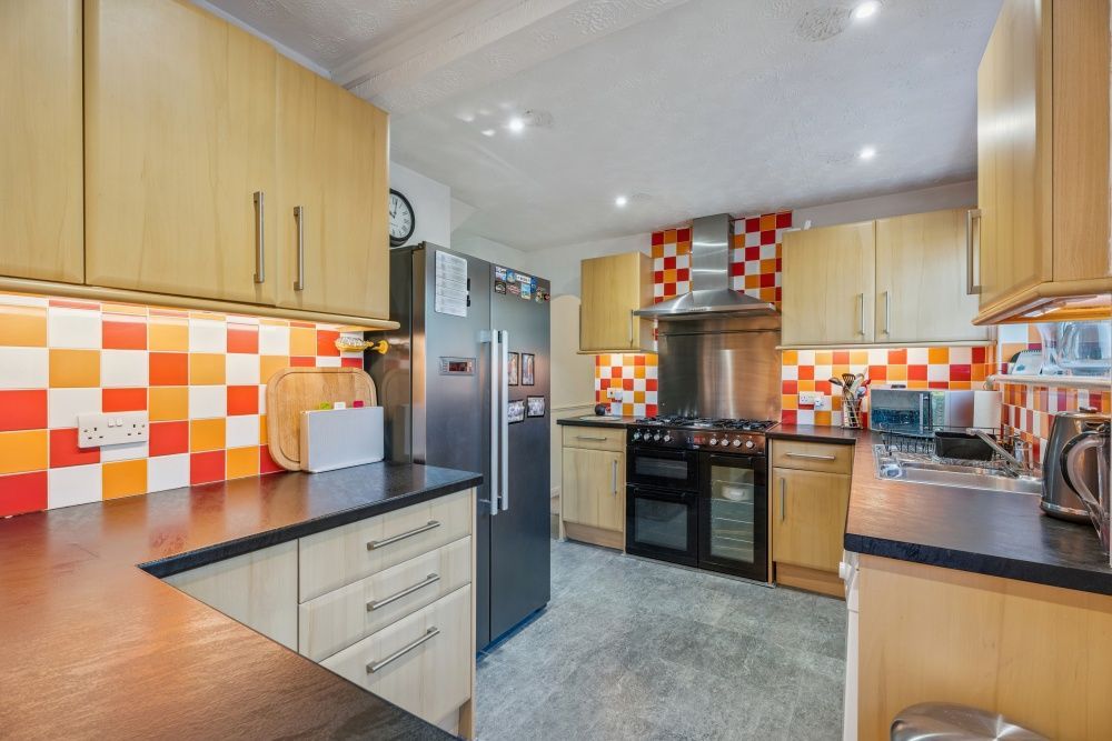 Property photo 3 of 12