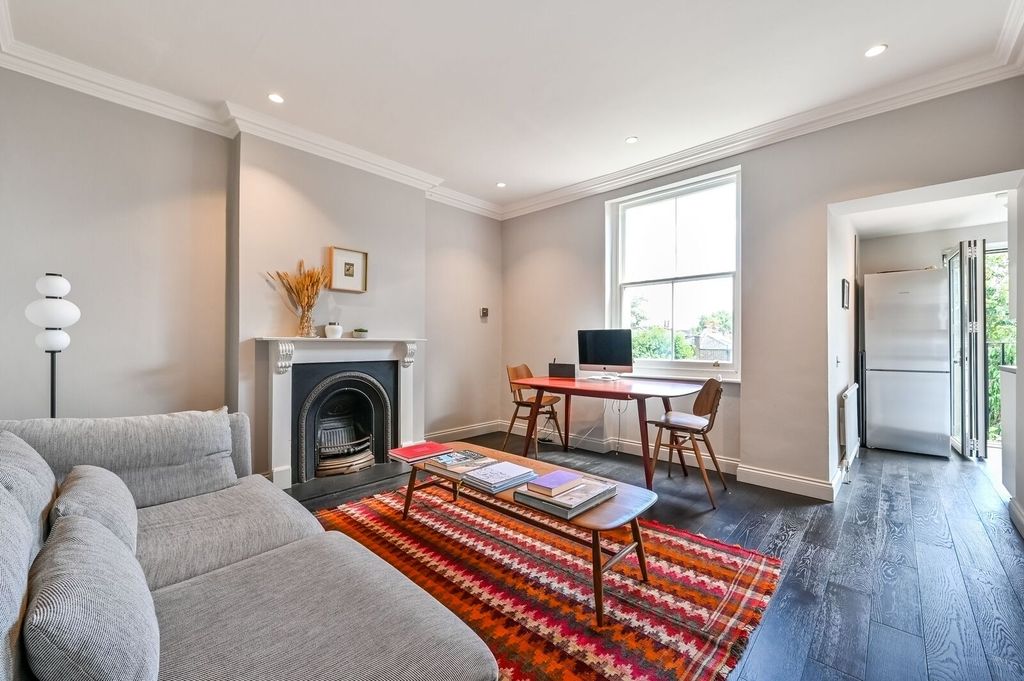 Property photo 1 of 6