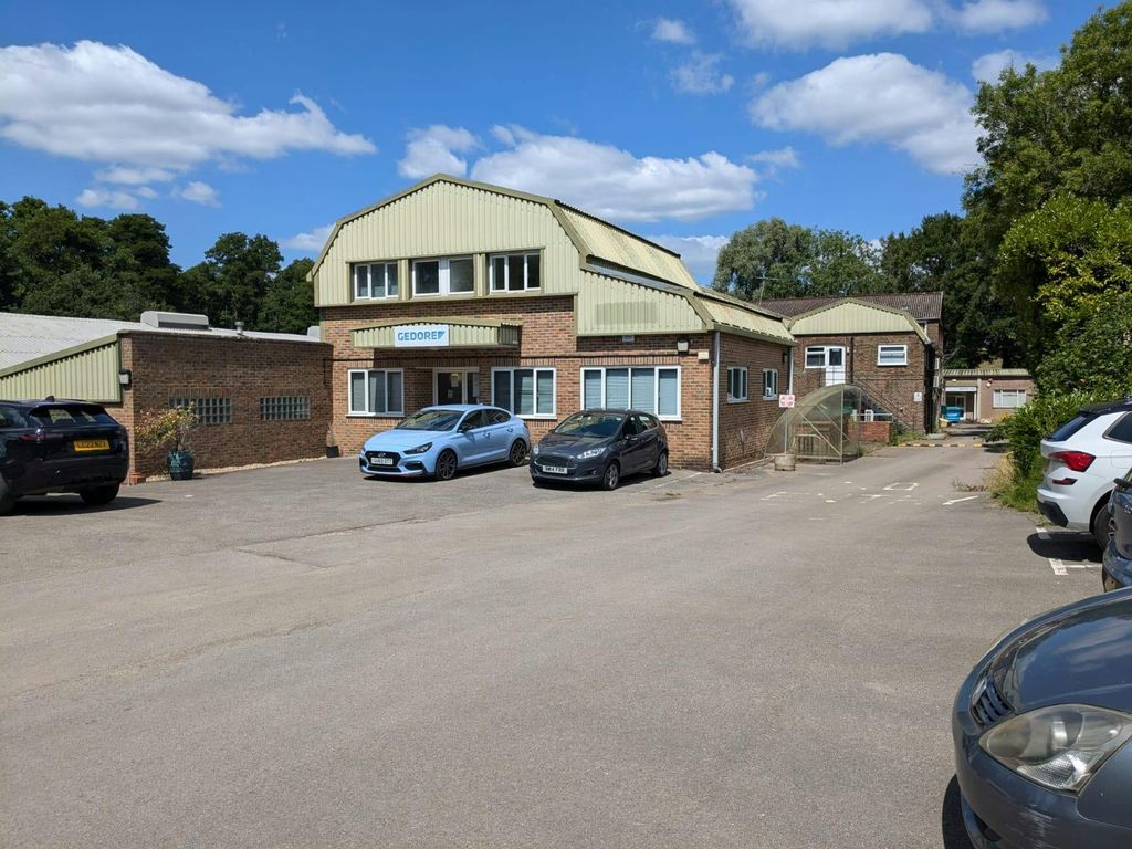 Property photo 1 of 4 360ce8Accd6147Bbb2E29E62Ca2Bf13A.Jpg