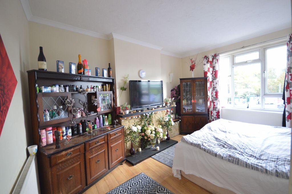 Property photo 3 of 11 Photo 13