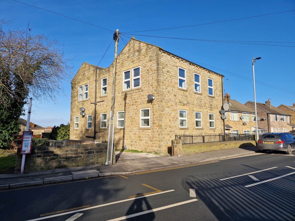 Property photo 3 of 12