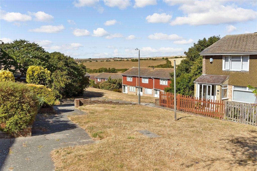 Property photo 3 of 14 Surrounding Area