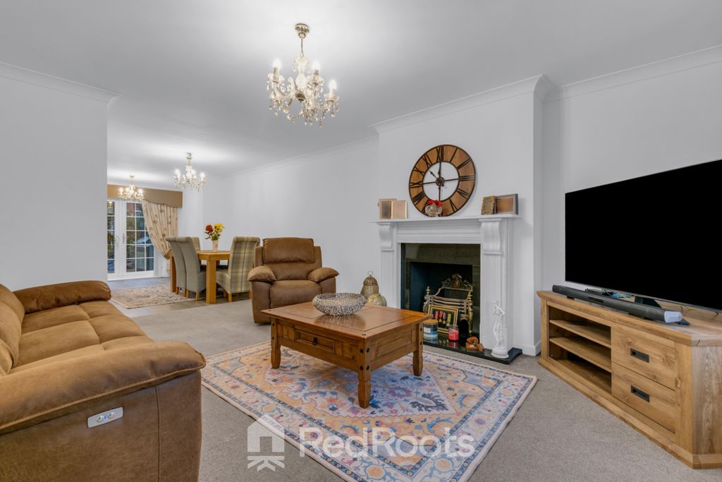 Property photo 3 of 33 4675083