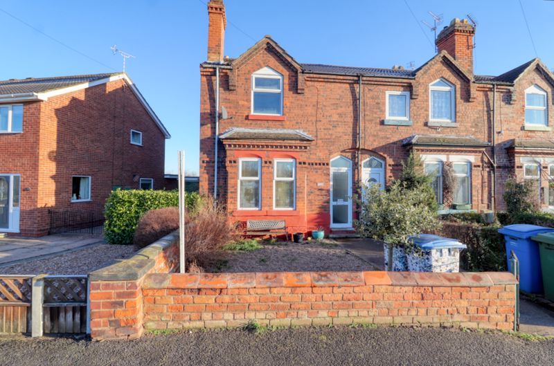 Property photo 1 of 13 Frontal