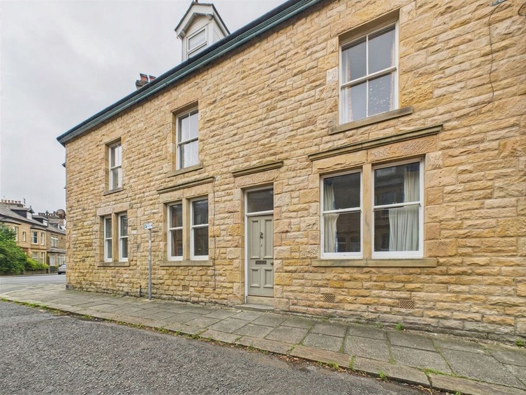 Property photo 1 of 15 Welcome To Ashfield Avenue