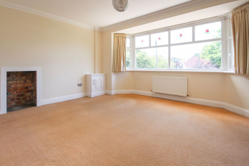 Property photo 3 of 6 Photo 4