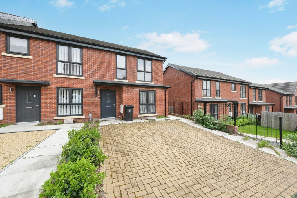 Property photo 1 of 16 Pbox-Img.Jpg