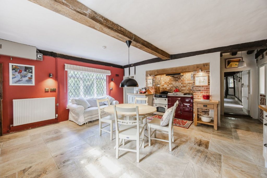 Property photo 3 of 45