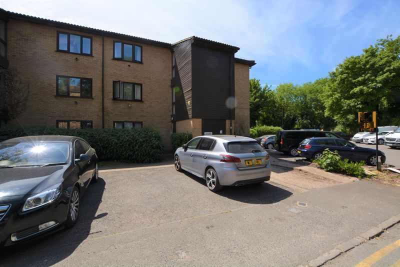 Property photo 1 of 4 Photo 3