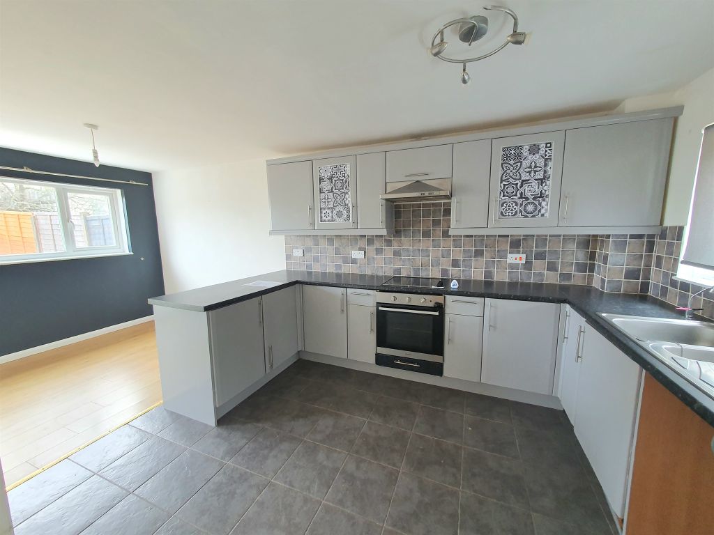 Property photo 3 of 26