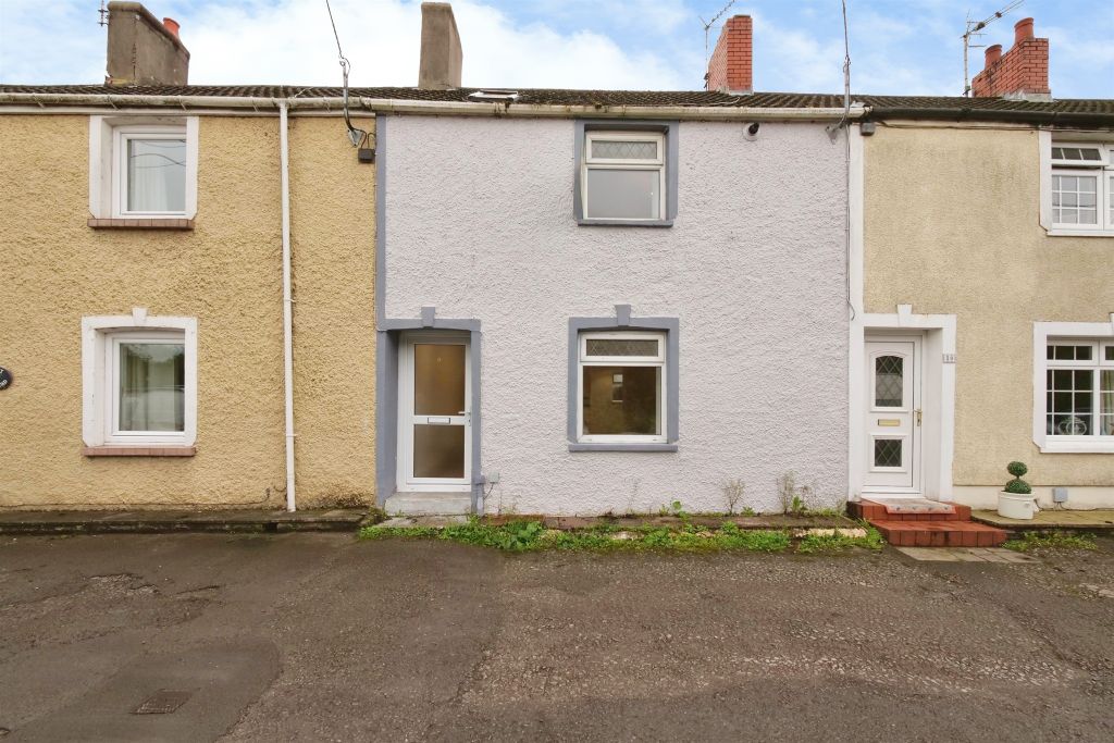 Property photo 1 of 18