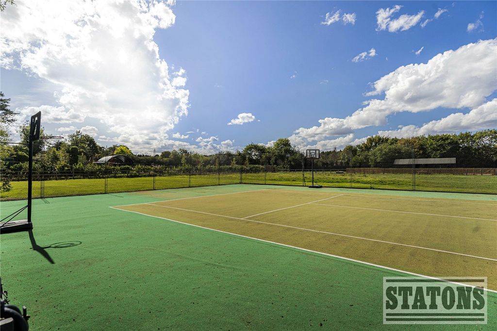 Additional image 35 of 9 bed detached house to rentRush Green, Hertford, Hertfordshire SG13