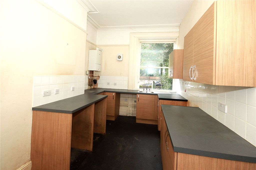 Property photo 3 of 24 Picture No. 05