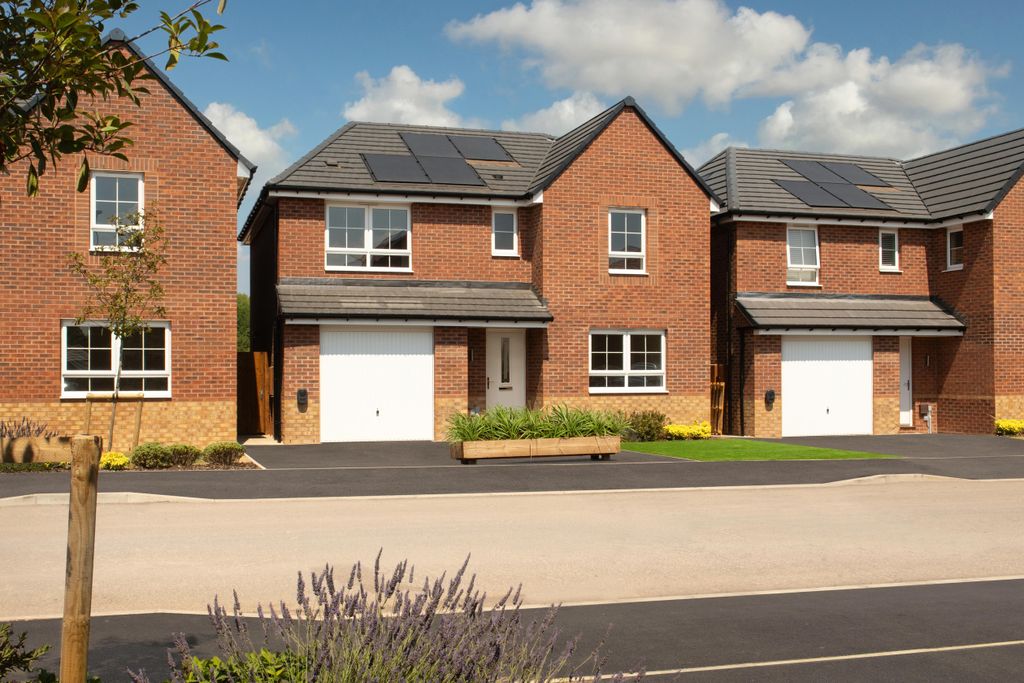 Property photo 1 of 9 Hollygate Green Street Scene July 26