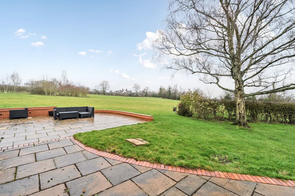 Property photo 2 of 19 Picture No. 04