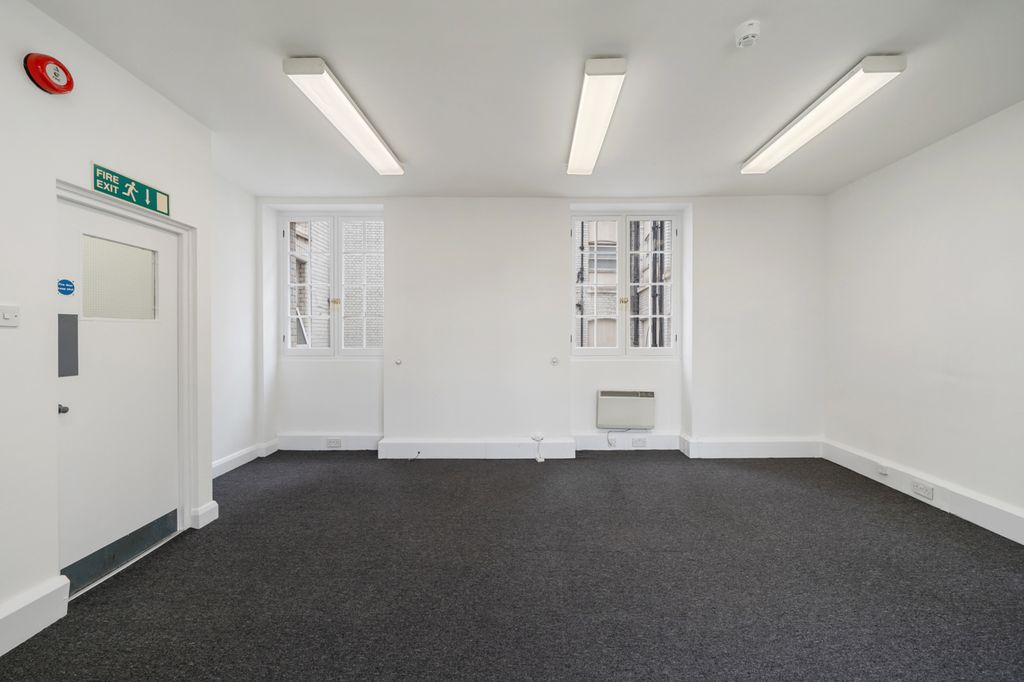 Property photo 3 of 10 Picture 3