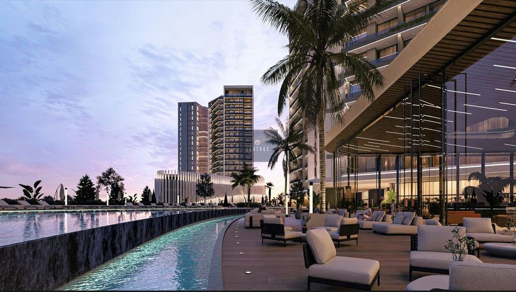 Property photo 3 of 36