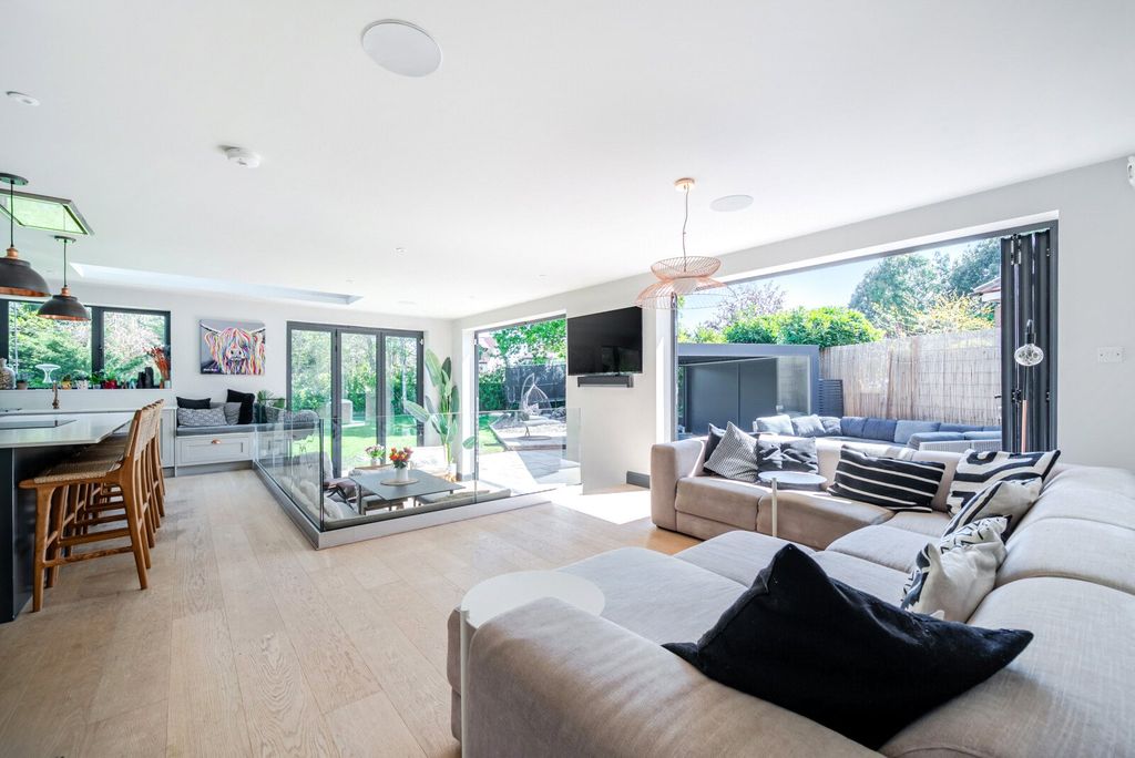 Property photo 3 of 16 Picture No. 08