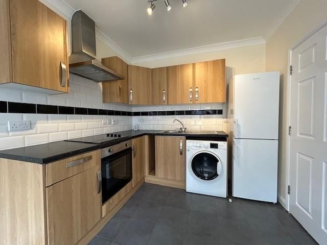 Property photo 1 of 6 Kitchen.Jpg
