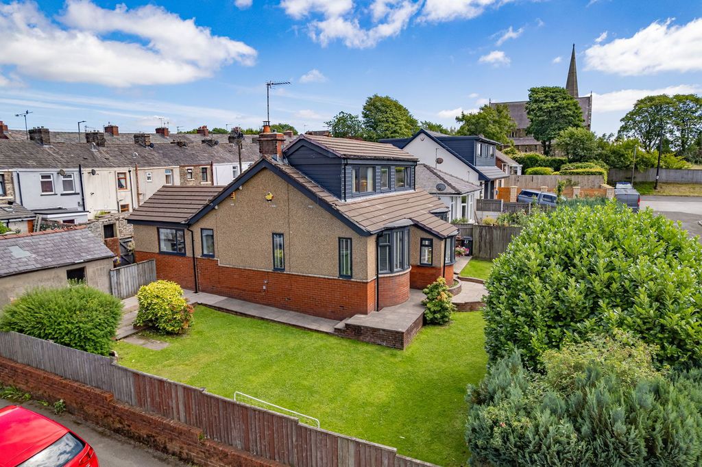Property photo 1 of 45