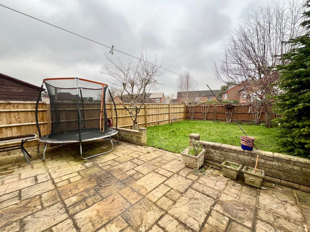 Property photo 3 of 16