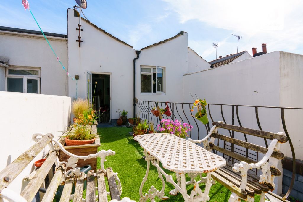 Property photo 1 of 23 3358515