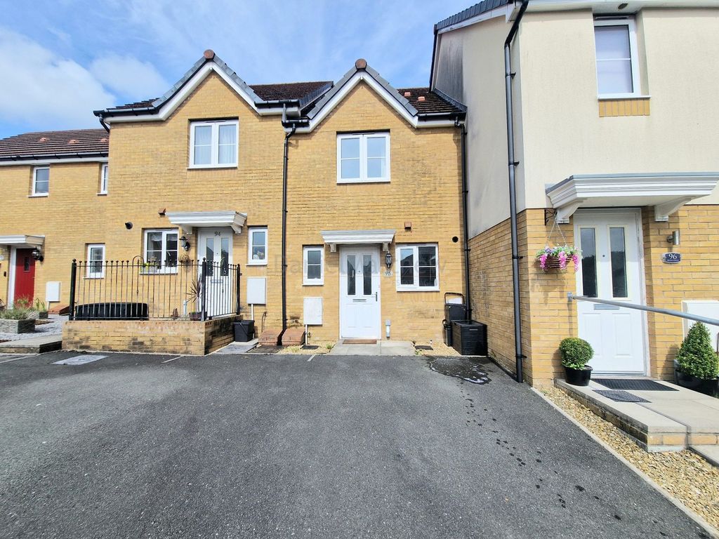 Property photo 1 of 8 Main