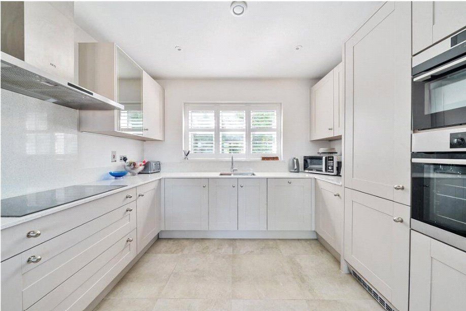 Property photo 2 of 10 2