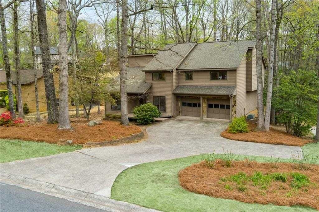 Property photo 1 of 31