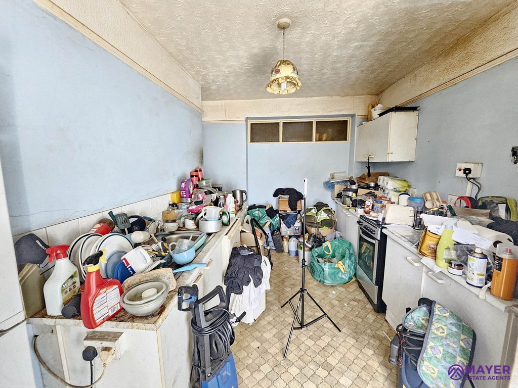 Property photo 3 of 4