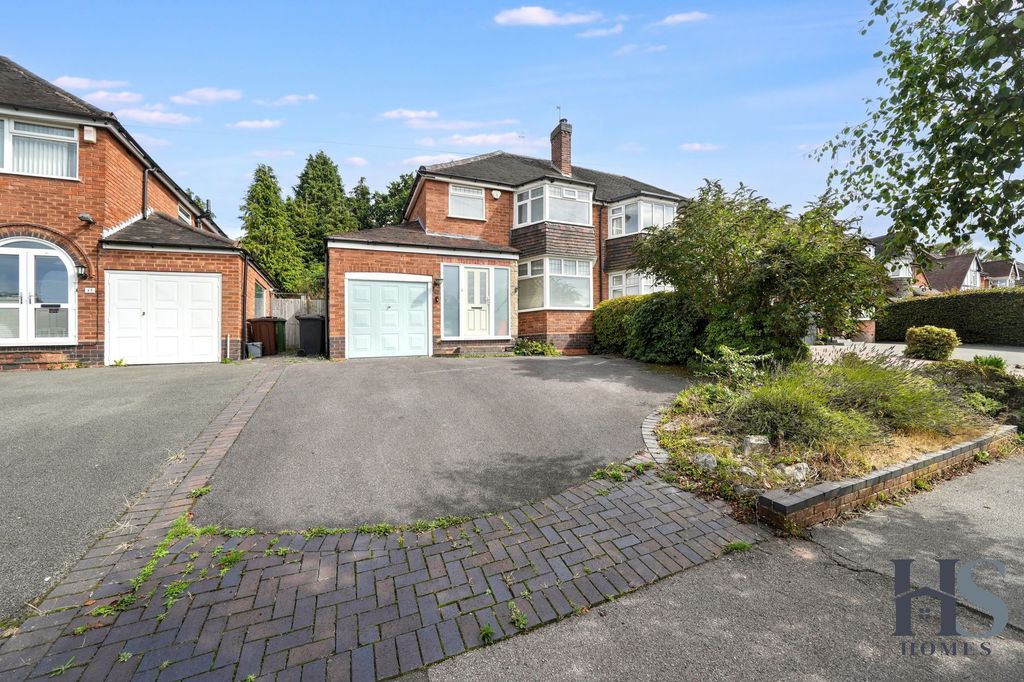 Property photo 1 of 31