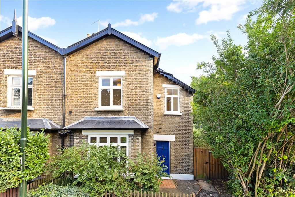 Property photo 1 of 16 Lower Richmond Road