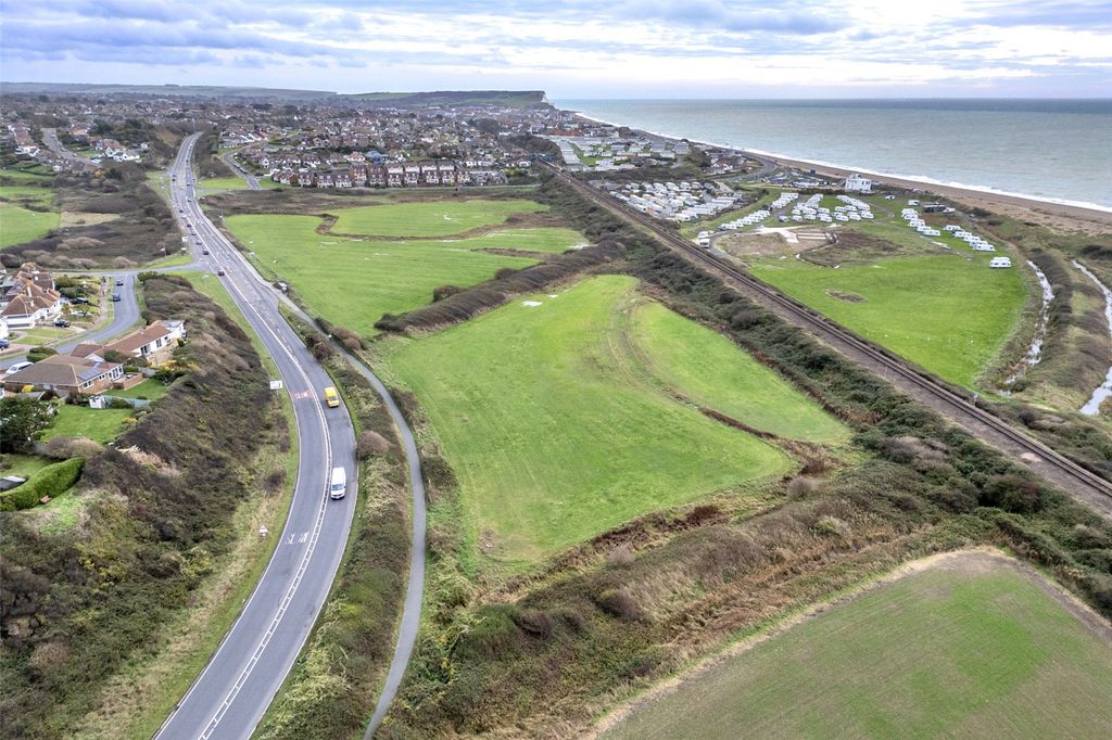 Property photo 2 of 3 Picture No. 11