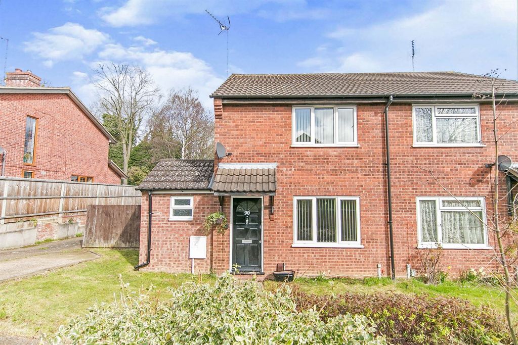 Property photo 1 of 10 Front