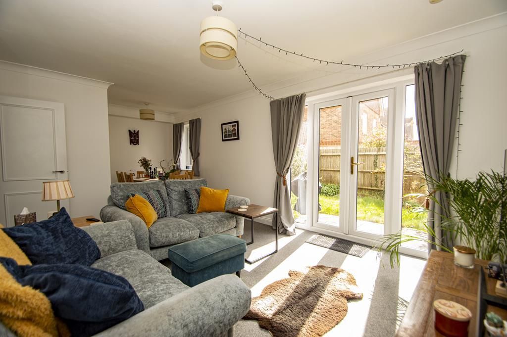 Property photo 2 of 9 Living Room