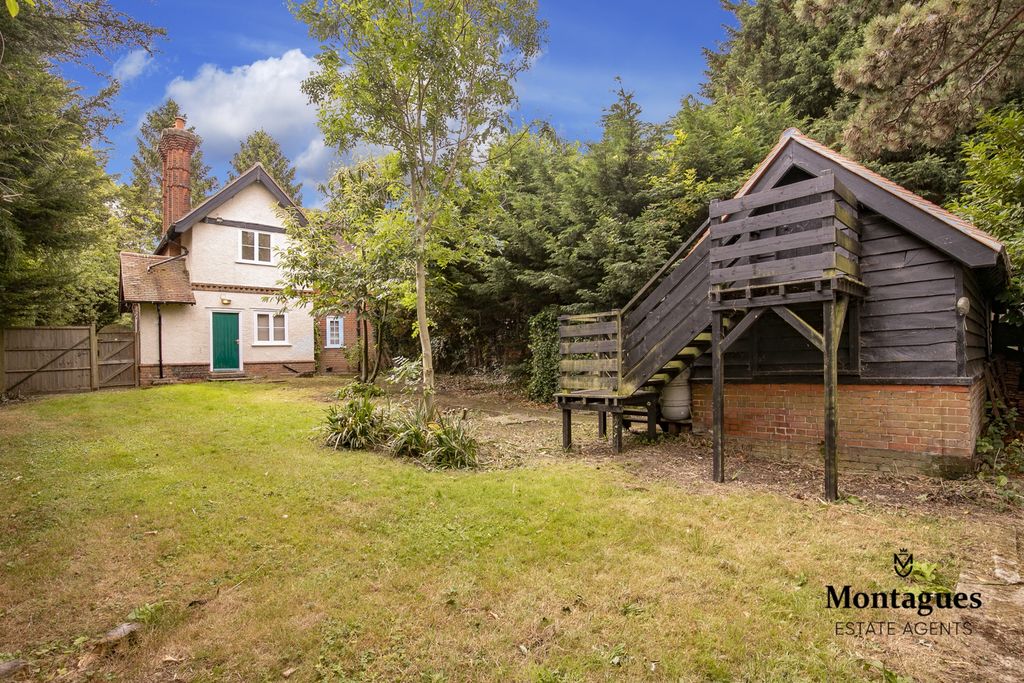 Property photo 1 of 20 Photo 21